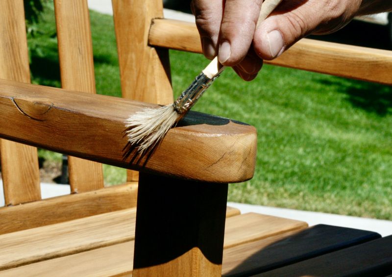Products For Wood Furniture Stainings in use